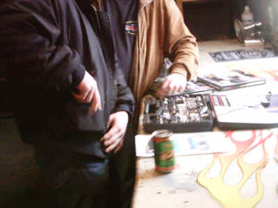 Garagetour2004-10.jpg (585520 bytes)